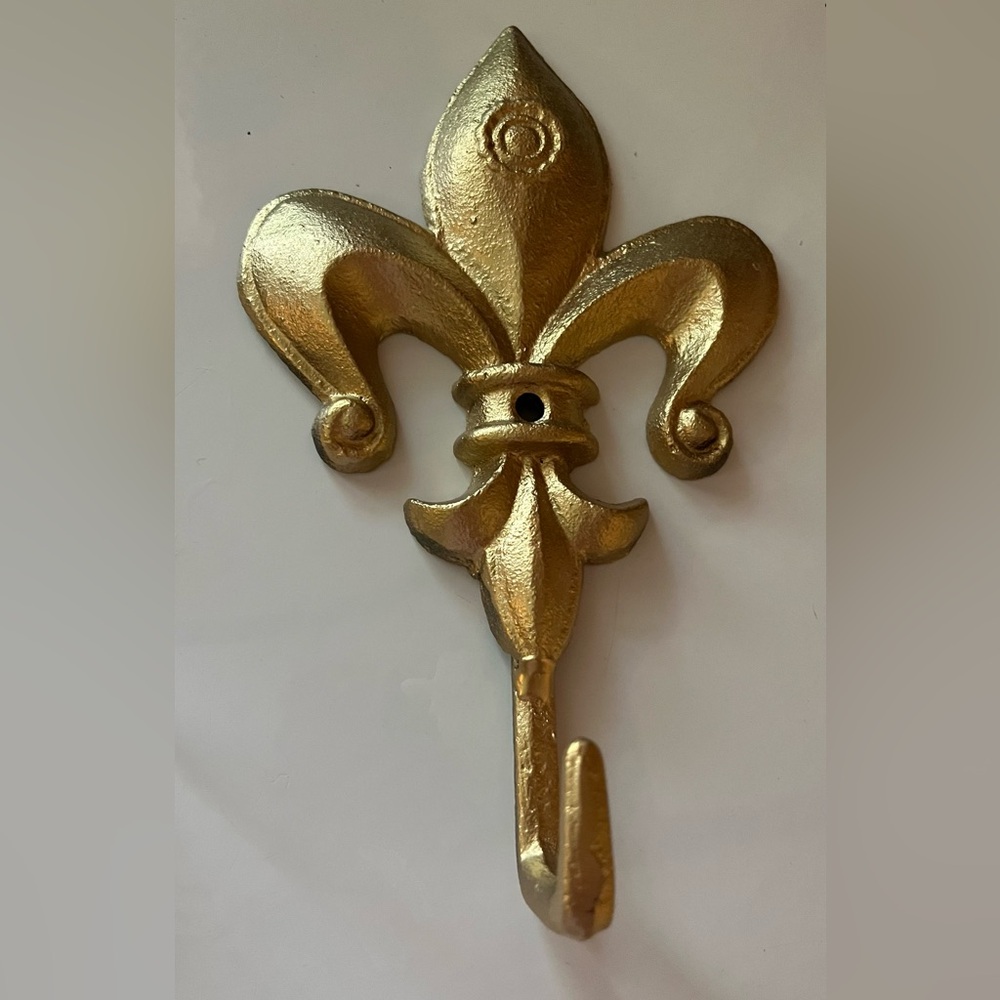 Gold fleur de lis wall hook